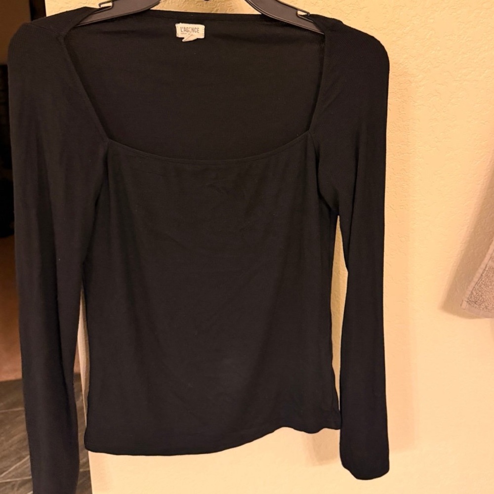 L'AGENCE black scoop neck long sleeve top